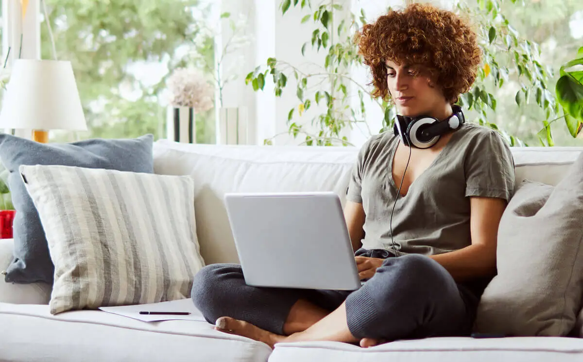 online employee recognition and incentives